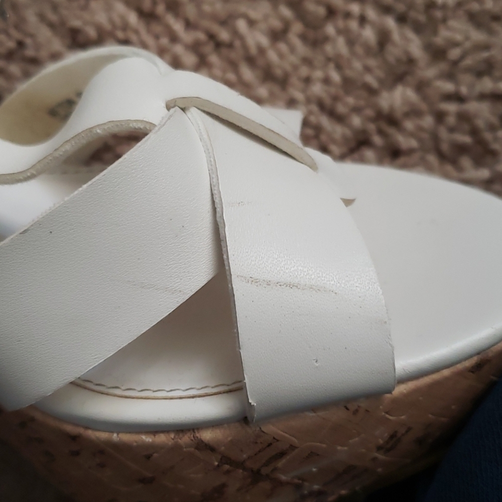 Chaps White Wedge Sandals Strappy Ankle Strap Womens Size 6 - Picture 12 of 14